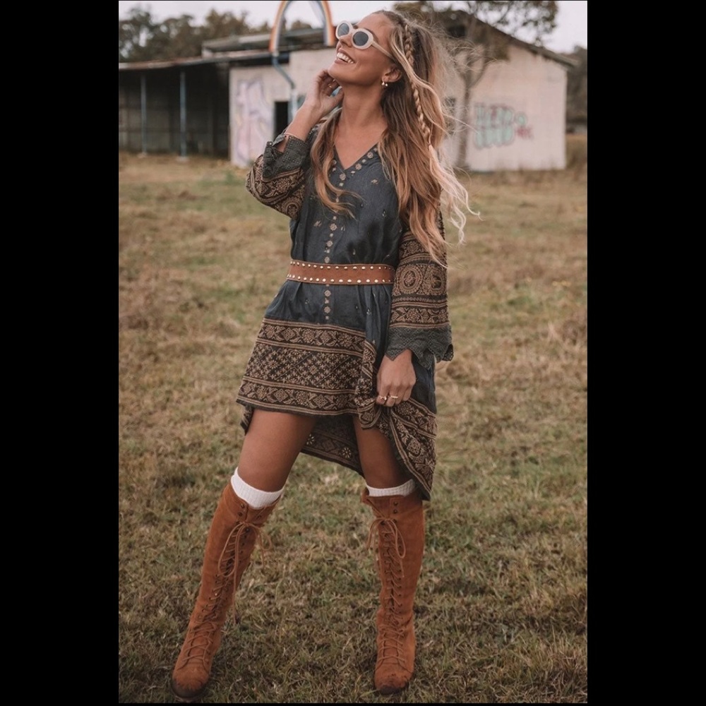 Spell & The Gypsy Designs Muwala Embroidered Tunic